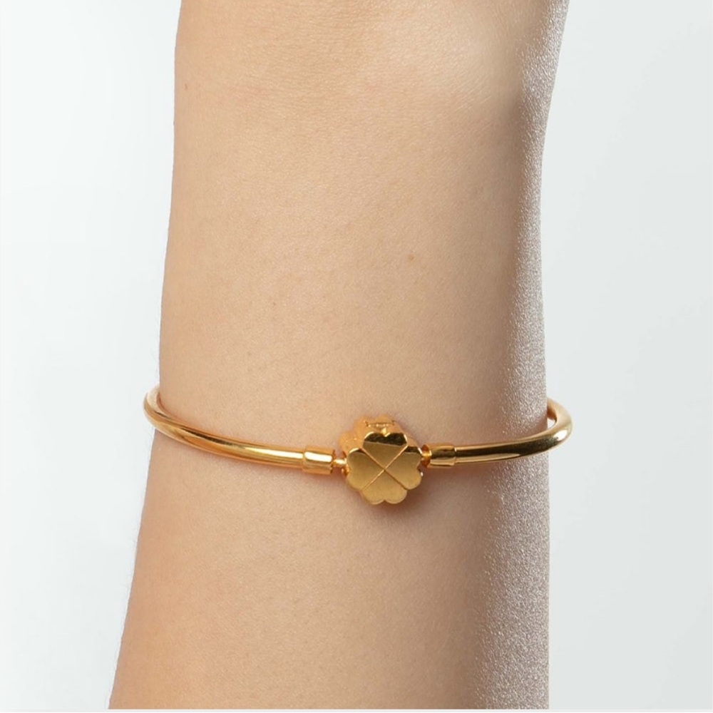 22K Gold Bangle by a Famous Singapore Jewelry Designer